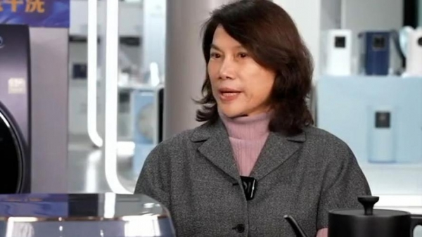 说实话，这真的还是个法律空白。企业花了很多钱培养员工，没想到员工翅膀硬了就跳槽了