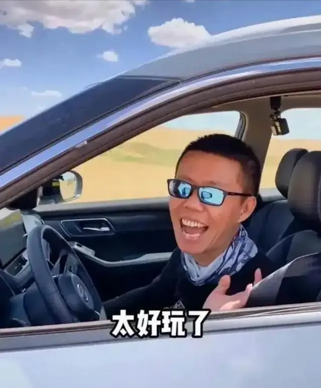 三缸大佐颜宇鹏，仅仅是吹奇峻能跑沙漠，就被网友喷到自动消失。他没有贬低任何友商的