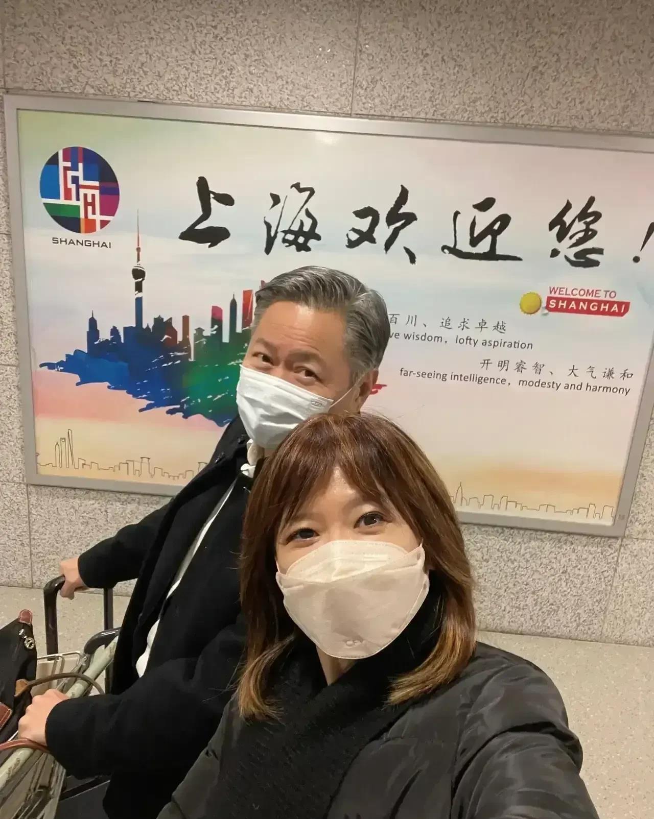 赖岳谦教授，台湾岛内坚定的统派，因为被绿营攻击，失去报社社长之职，也被自己服务的