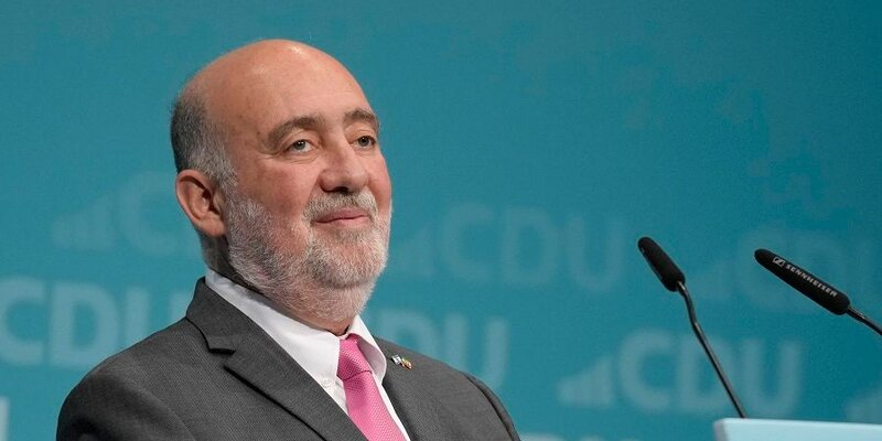 以色列大使普罗索尔批评德国在联大就巴勒斯坦问题投票
以色列驻德国大使罗恩-普罗索