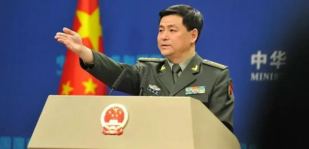 美国在黄海进行了军事演习，尽管这一举动遭到了中国的强烈反对和抗议。美国的军舰和侦