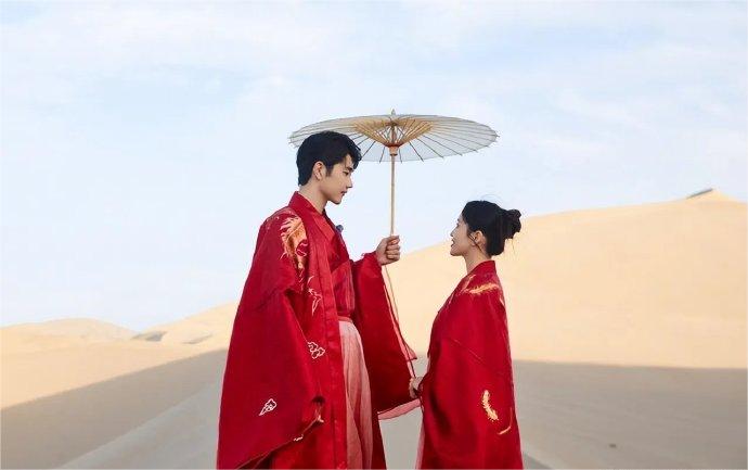 因为手机而引起了矛盾，那我觉得可以适当的去解决，而且过于敏感的人就是需要很多的安