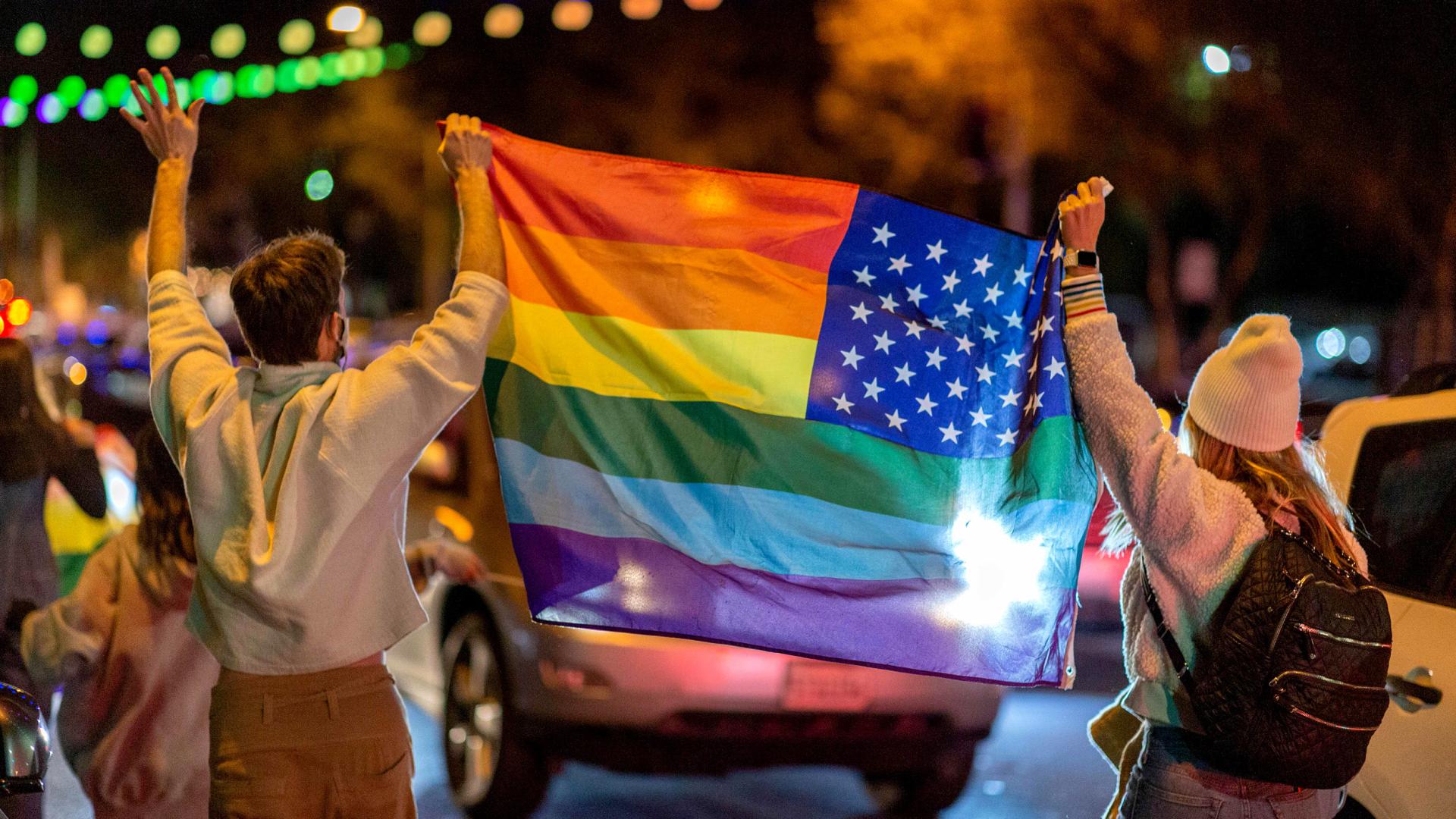 黑人不再优先、学贷无法减免、可以拒绝为同性恋服务，美国正在纠正它的极左思潮