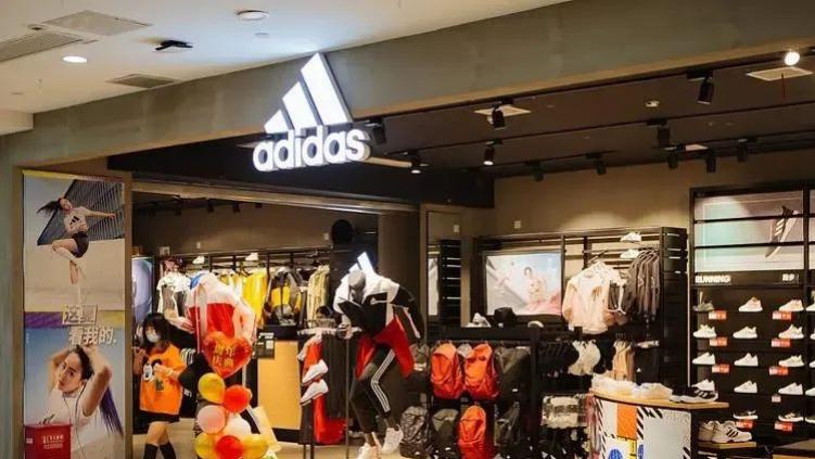 阿迪耐克折扣店如何做才能脱颖而出？