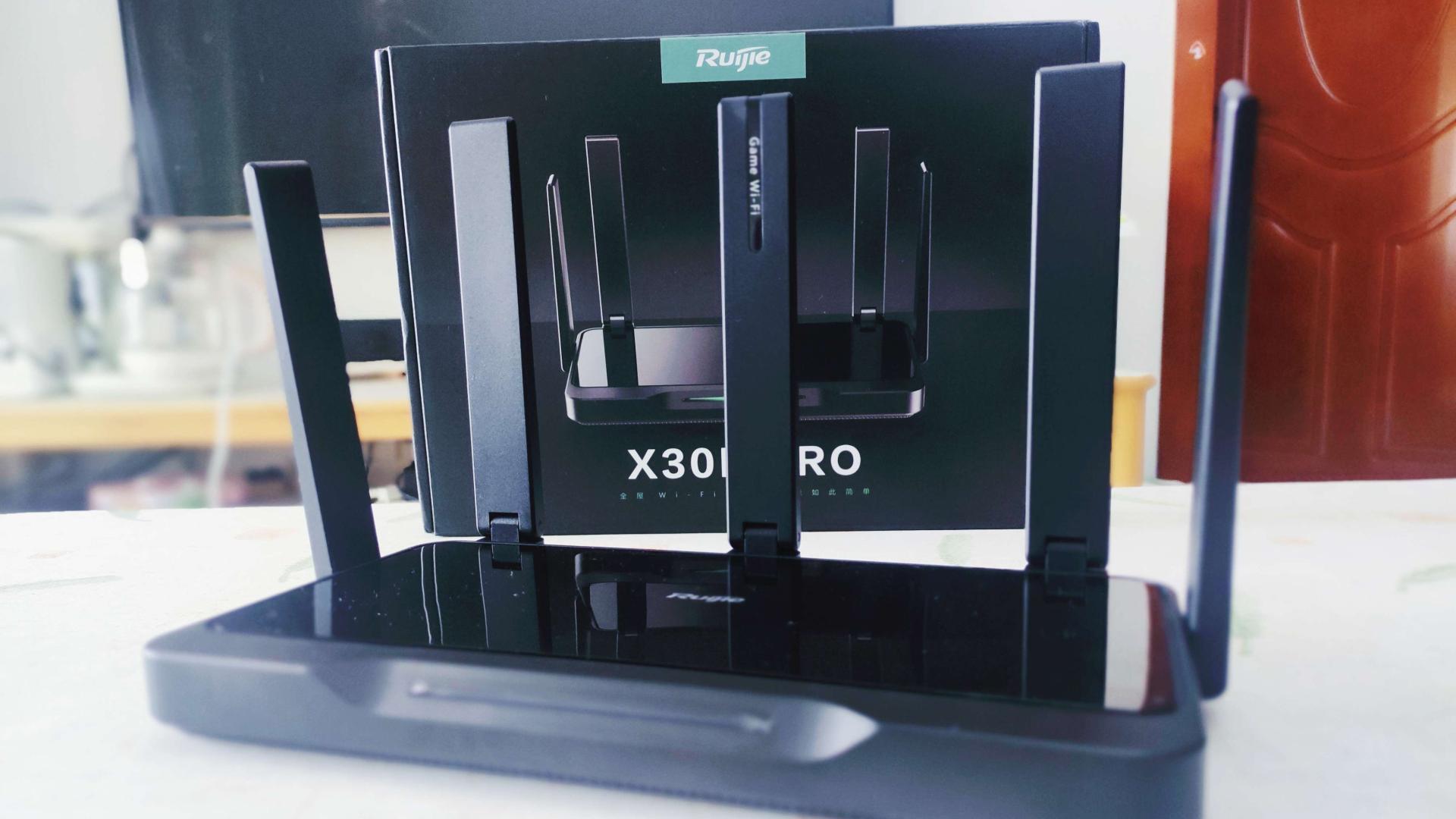 锐捷黑豹电竞路由器，带你领略高速稳定、一键加速的极致游戏体验