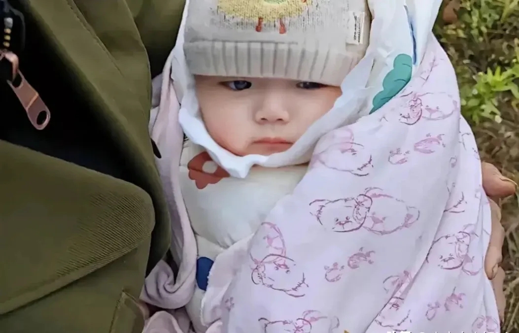 四川达州被丢弃的女婴已送往福利院，想领养的人太多了，甚至很多人愿意出钱领养，有的