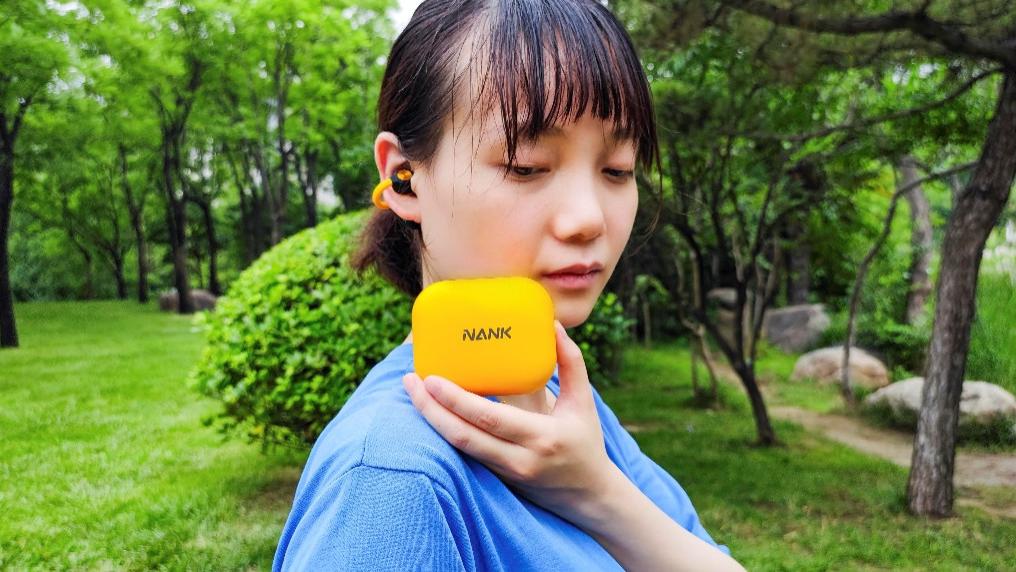 骨传导中的真无线耳机 南卡OE 真无线骨传导耳机