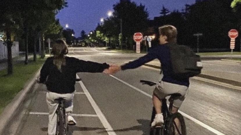 豪门中年爱情故事丨《女配她妈是豪门大佬的白月光》作者：林绵绵