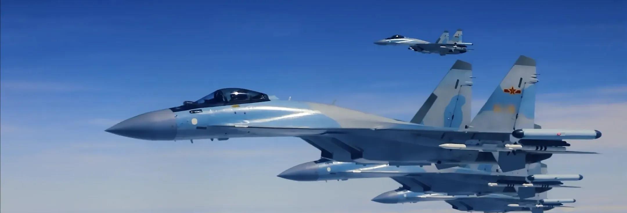 中国空军苏-35战斗机的涂装，在空军整个战机型号中是非常独特的，既没有采用歼-1