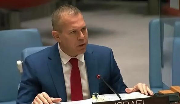 以色列又开始骂联合国了，说联合国在加沙有5000多名工作人员，哈马斯火箭炮就架在