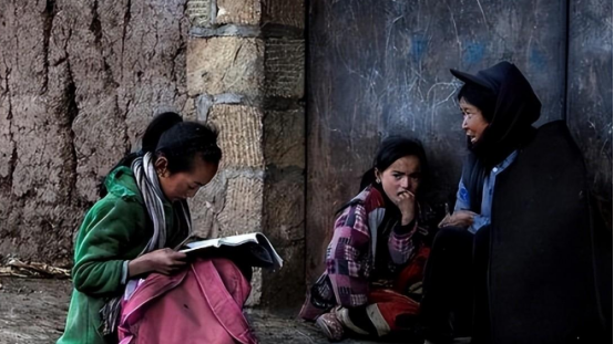 穷人定律：越穷的人越喜欢让子女从事这三种工作，看看有没有你？
 
在现在社会中，