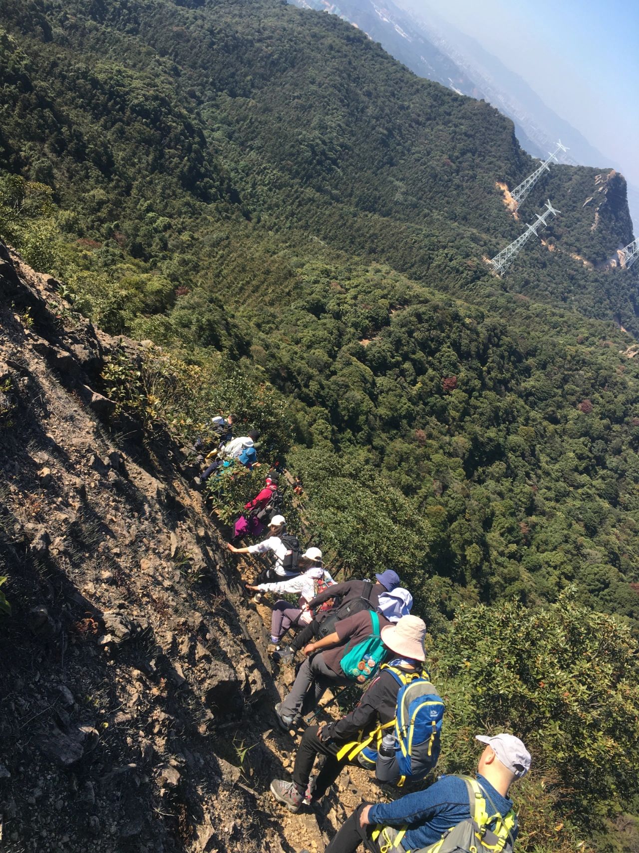 加入每周一山徒步计划广州一起徒步吧