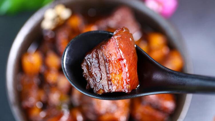 中国癌症高发，是猪肉吃多了？专家提醒：吃肉注意“1不放2不吃”
