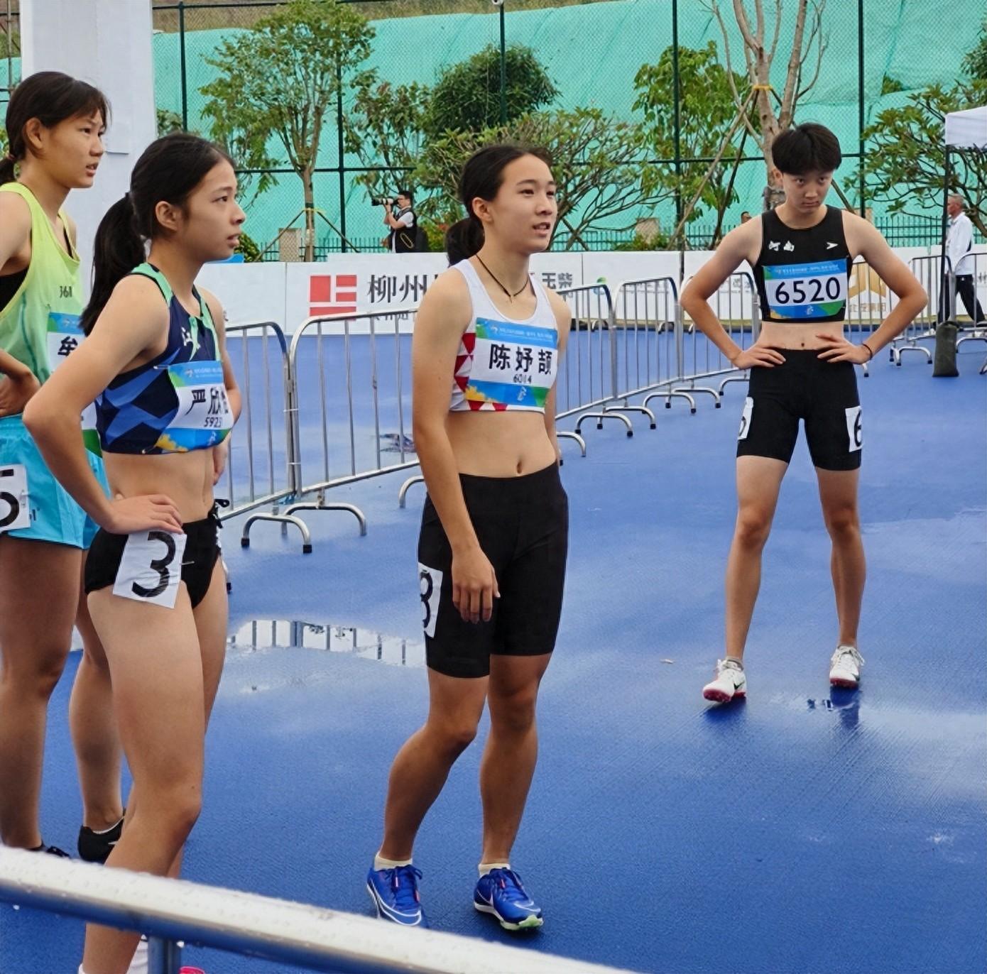 全国学生（青年）运动会女子100米飞人大战出现了令人震惊一幕，中学组的冠军陈妤颉