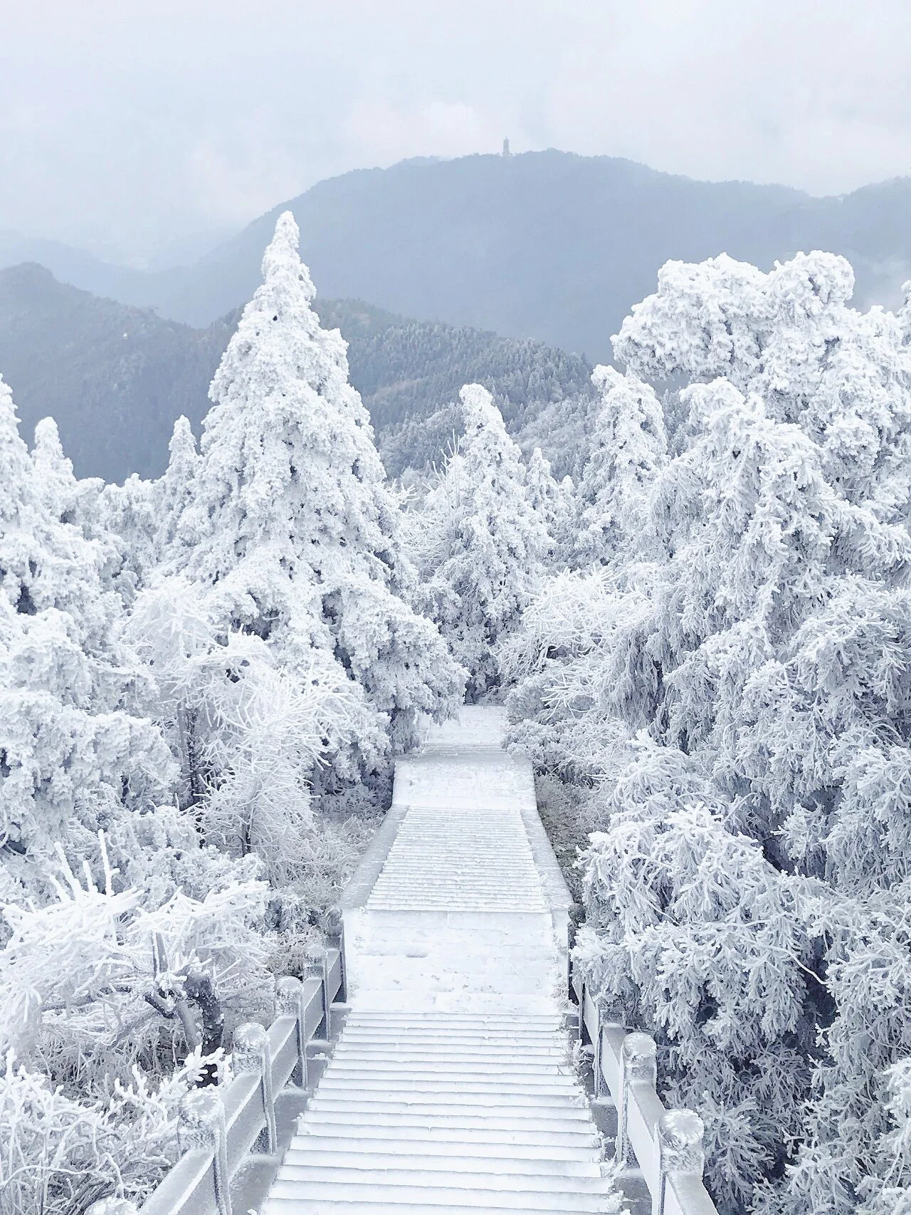 离广东最近的雪山！深圳组队2天1夜
