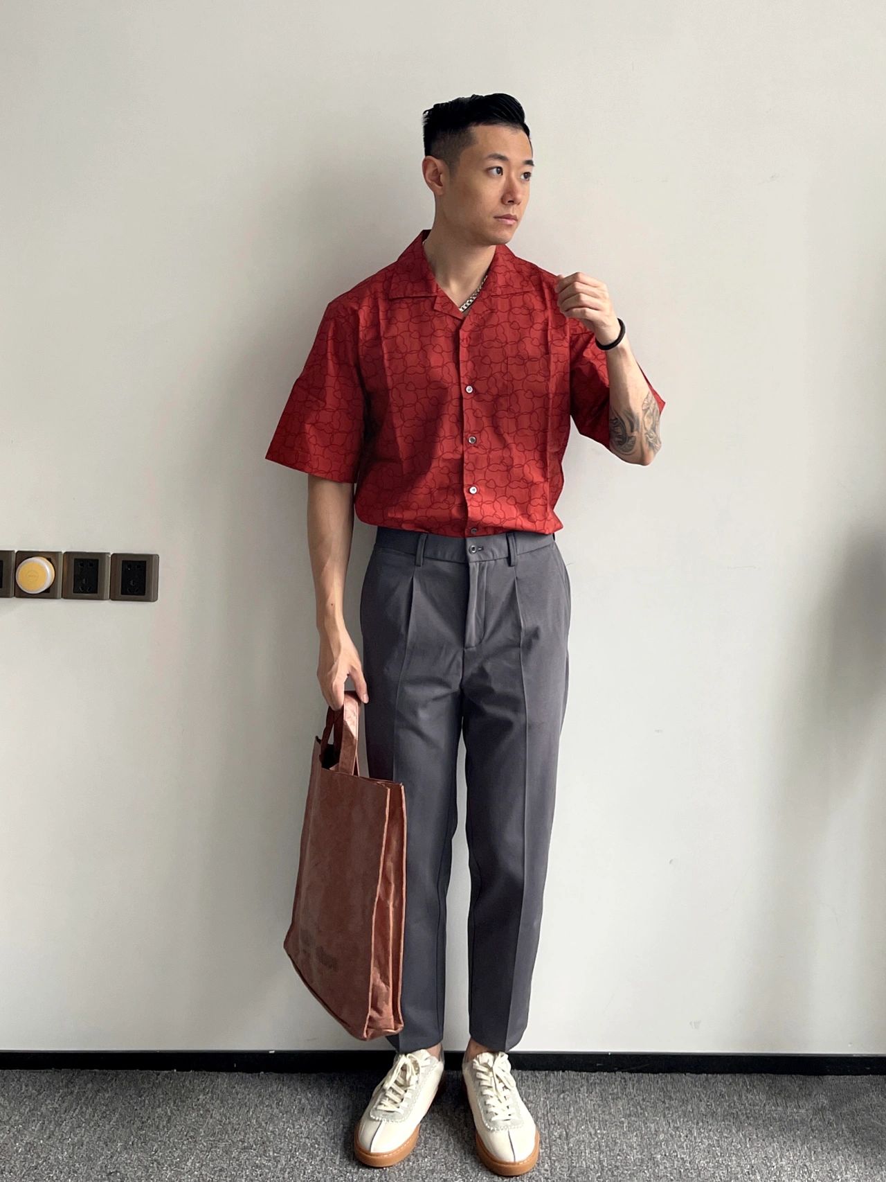 轻熟夏日穿搭，古巴领今天的搭配来了