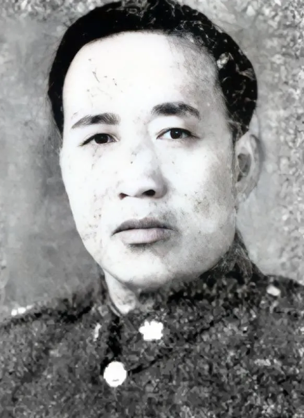 1940年，刘昌义被日军包围，他率残部向日军投降，当了一个大汉奸。一年后，他率部