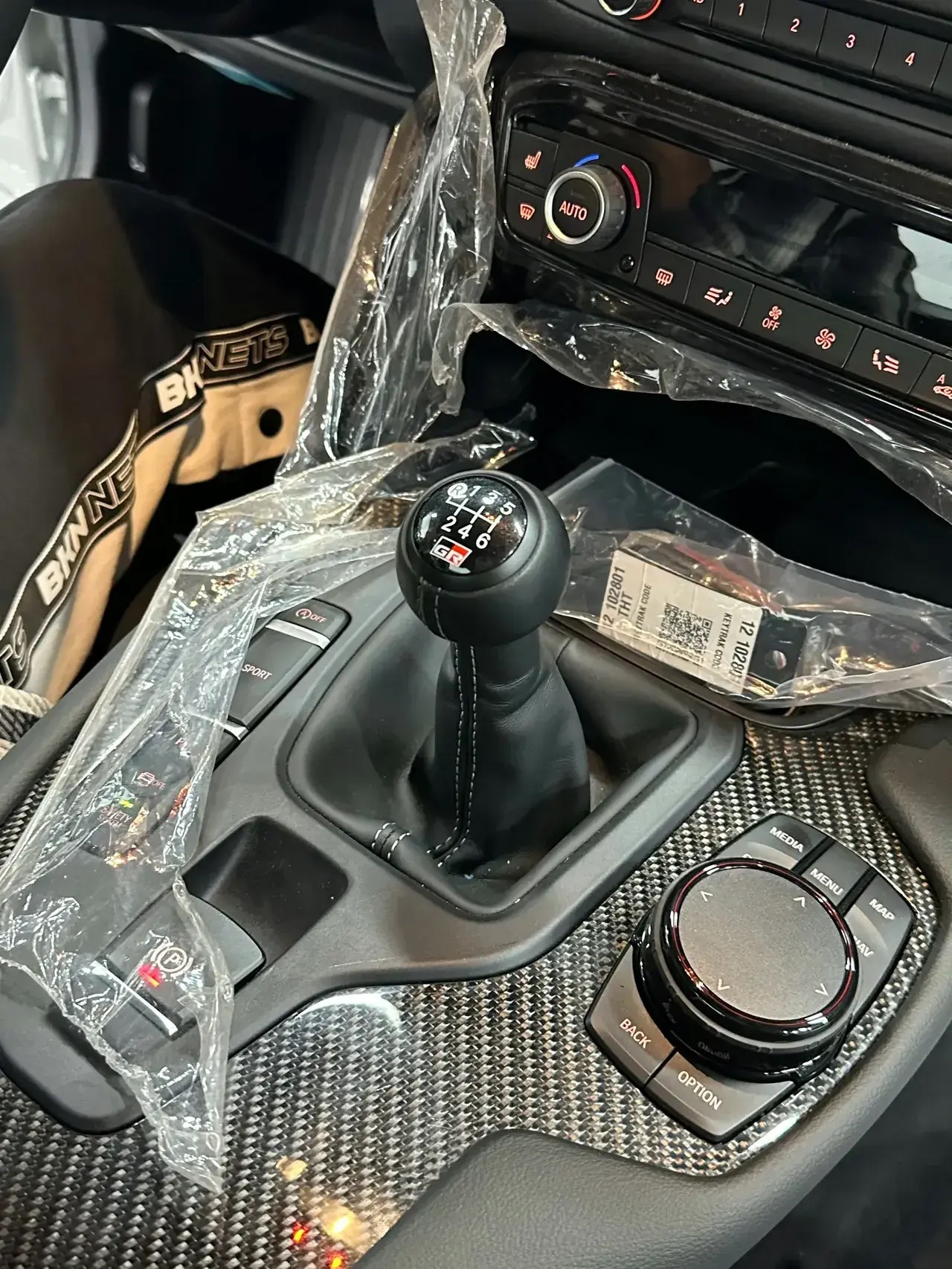 这个车怎么挂倒挡啊？急急急
