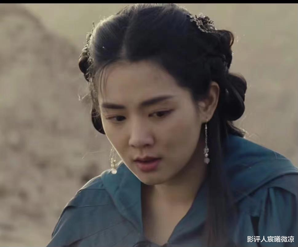《问心》：躲过了“整容式”演技的赵又廷，却被31岁央视选秀“颜值冠军”冷艳