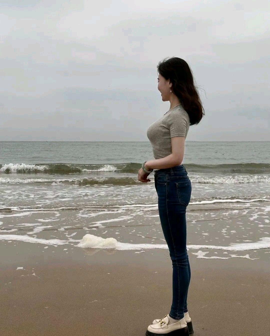 站在海边，就能感受大海的波涛汹涌和激情澎湃

