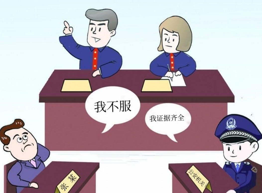 山东临沂，一男子与宾馆女服务员开了间房，二人就聊了几句话，竟遇警方查房。女服务员