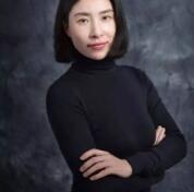 1998年，申通创始人聂腾飞开车冲出高速护栏最终身亡，妻子陈小英随后套现146亿