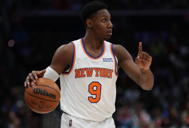 毋庸置疑！NBA本赛季目前表现最好的就是这5人
1、恩比德——76人老大
（35