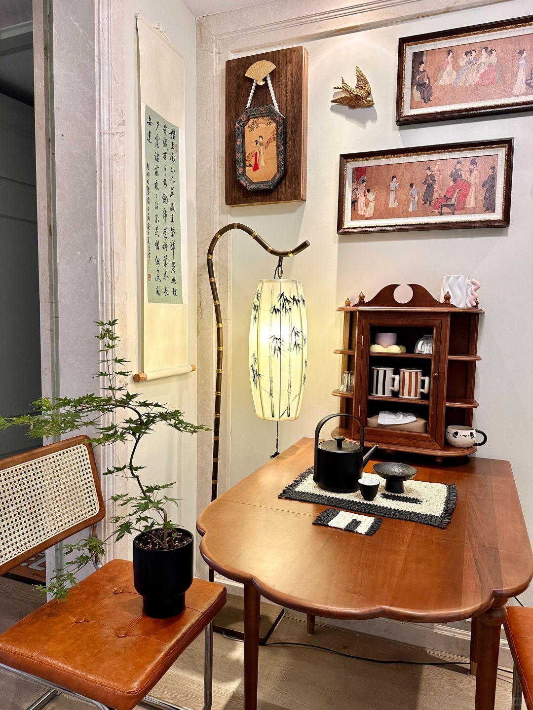 关于我把法式精装修改成新中式这件事
二手精装房入住2年多了
不敲不砸慢慢把家里改