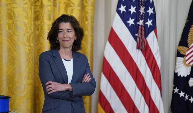 在访问中国时被“代言”后，美国商务部长雷蒙多急了，就在9月19日，美商务部长雷蒙