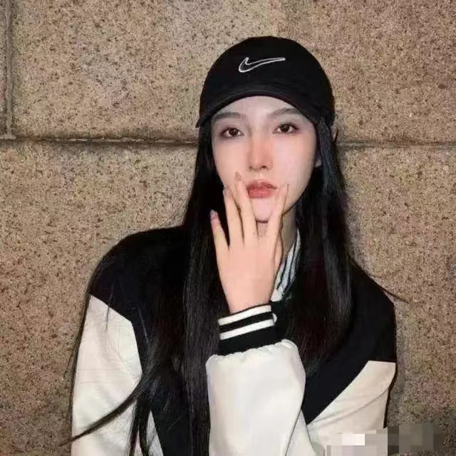都美竹关于吴亦凡最新录音被曝光，真的毁三观！

都美竹说：我俩在一起的时候一个月