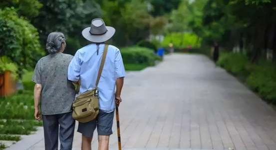 60岁前，如果你已经完成了以下3件事，就已称得上是人生赢家了！
人生在世几十年，