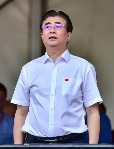 宋凯上任后，说出6大“金句”

1、如果足球上不去就不是体育强国！

2、中国足