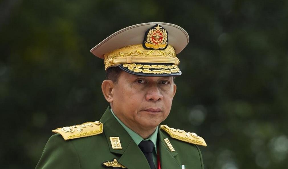 缅甸军方敏昂莱大将自恃与印度及俄罗斯关系不错，还捏着中缅油气管道的命脉。以为我们