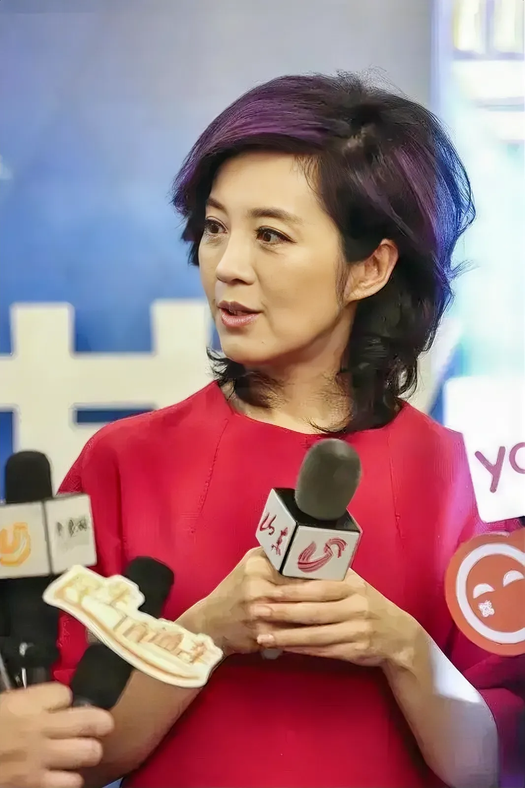 在主持人当中，我最佩服的是她！
从形象上说，她的颜值特别高，看着顺眼、舒服，超越