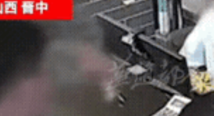 “知法犯法？”山西晋中，女子实名举报民警索要“特殊服务”，遭拒后大闹客栈，辱骂、