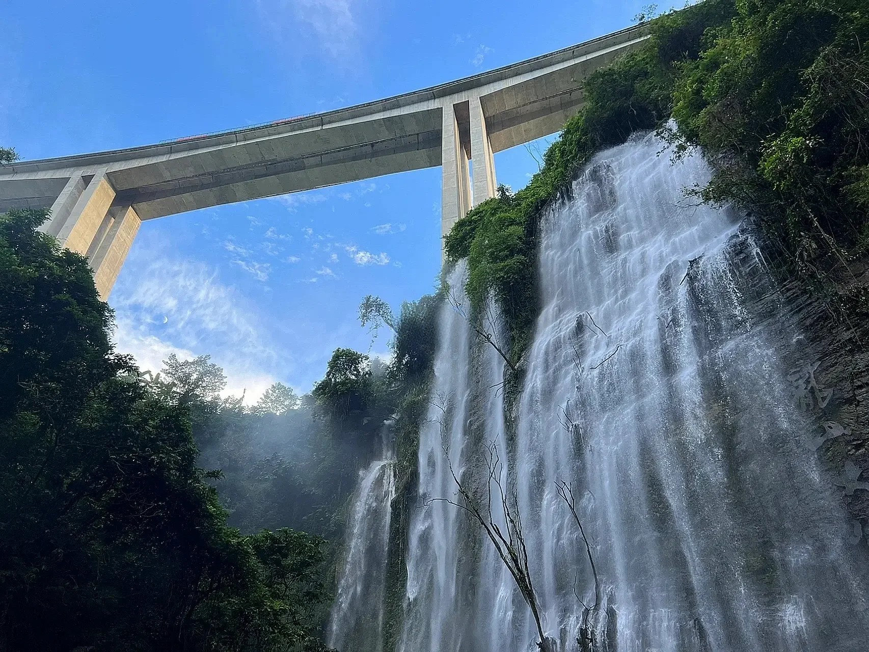 南宁｜崇左攻略 被当地超可爱的小朋友搭讪