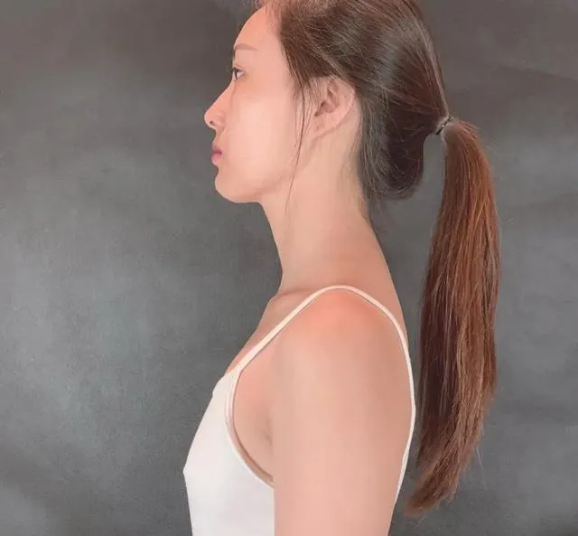 伤害性不大，侮辱性极强

我：如果你没有手，你会戴手套吗？
女朋友：不会
我：如