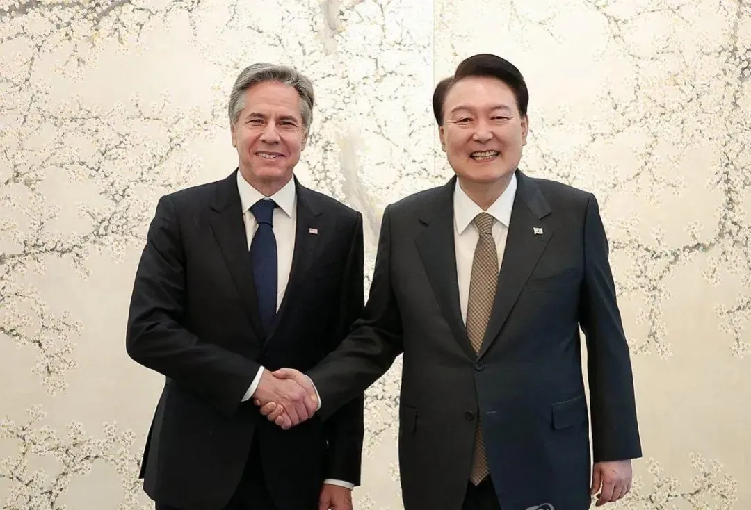 美国国务卿抵达首尔，韩国立刻就对中国下手了！

这两天，美国国务卿布林肯很忙，刚