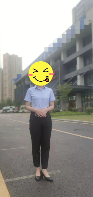 不得不说，公考面试就是玄学，我应届小白，第一次事业编面试，进面以后一直纠结报不报