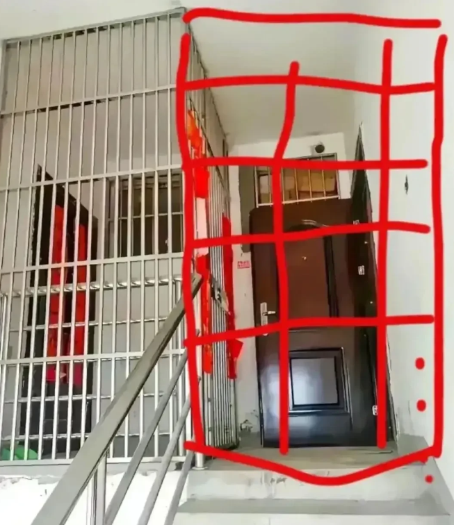 你围起来，我没意见，
我围起来，你也别反对。

从此以后咱井水不犯河水，
谁也别