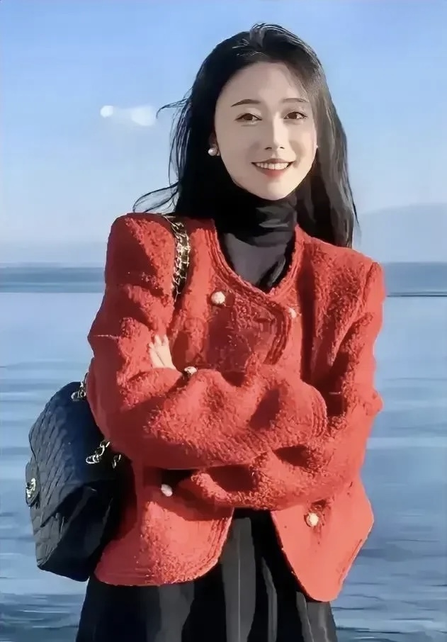 昨天我问过一个喜欢我的男人，你到底喜欢我什么？他是这么回答的：喜欢我柔温会撒娇，