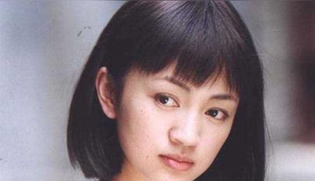 2010年，罗海琼和华谊副总裁费麒结婚。婚礼上费麒突然抢过司仪的话筒，大家以为他