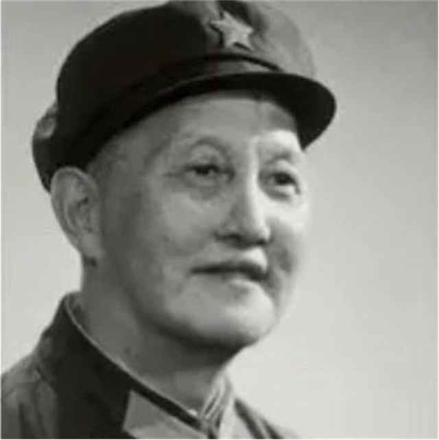 1987年。洪将军得知自己的女婿金元被推荐为301医院的副院长。洪将军立即找来了