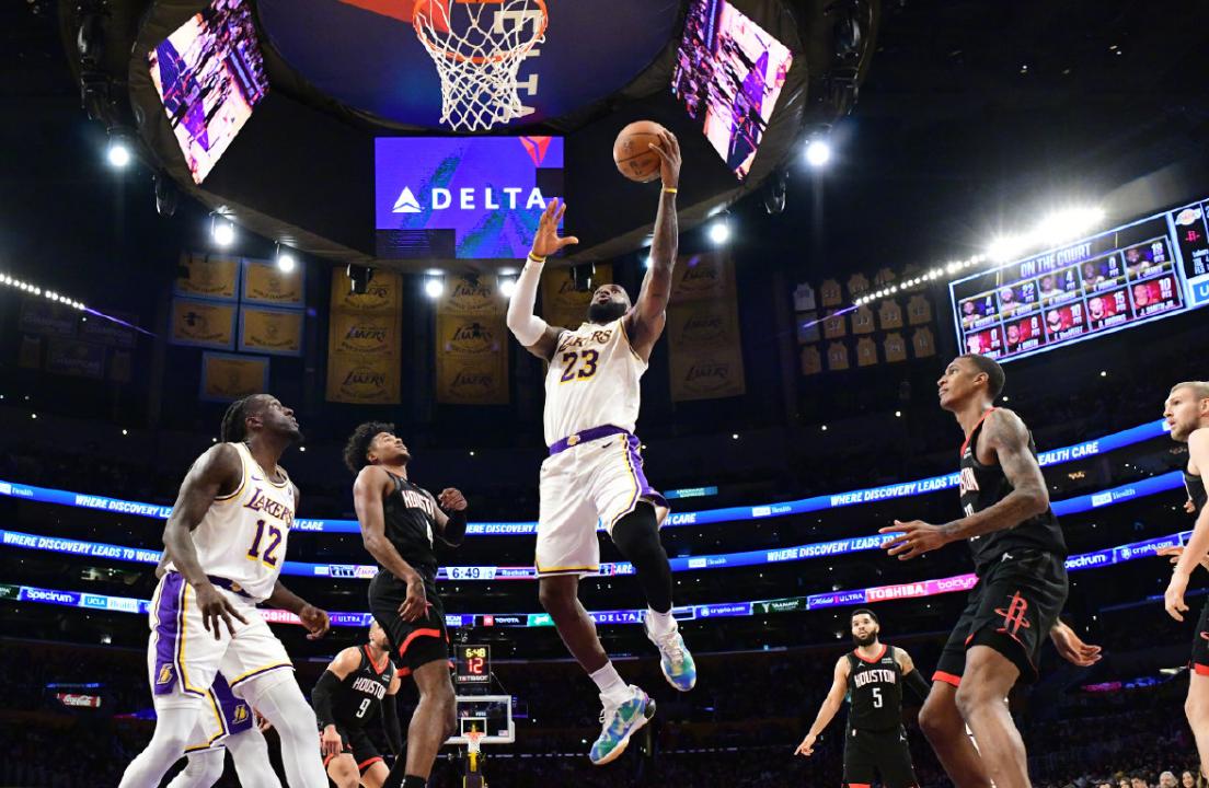 哈登接班人？火箭管理层该醒醒了。
都说新秀看三年，实际上很多超级球星都不用到第三