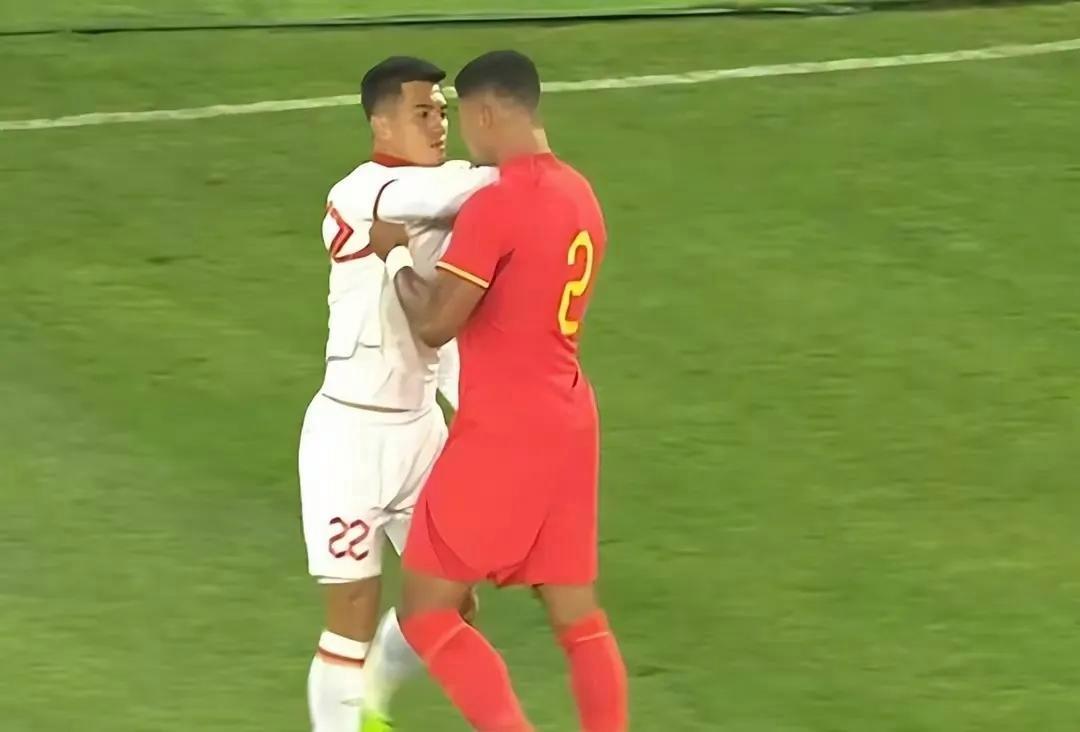 2-0力克越南，中国男足不愧友谊赛大师
友谊赛：中国男足2-0力克越南队。下半场