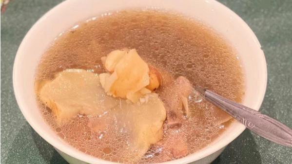 寒冬来临，有钱没钱，多给家人喝这汤，补足营养，整个冬天都舒坦
