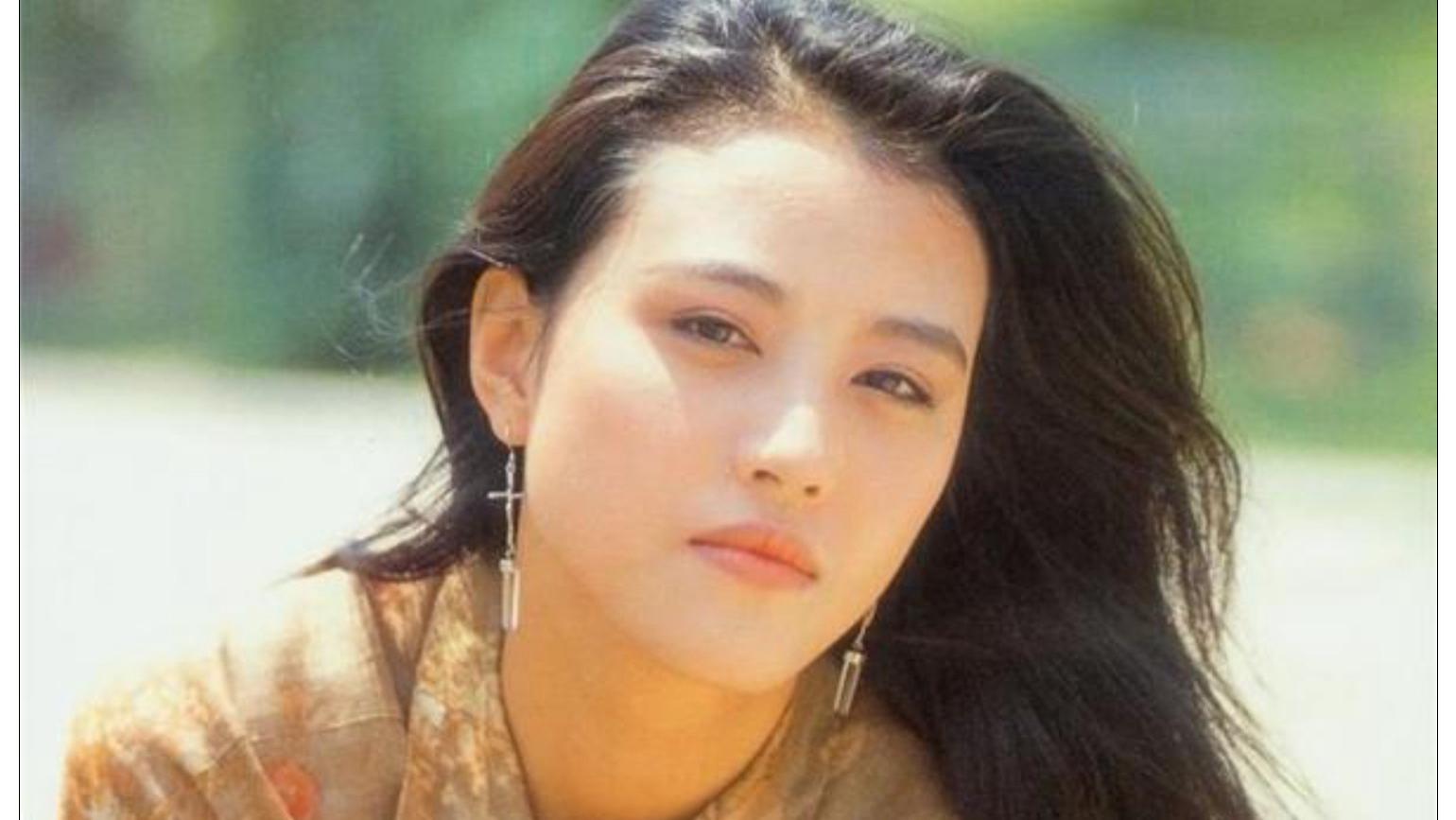 从少女演员到一代女神，周海媚的成长之路
