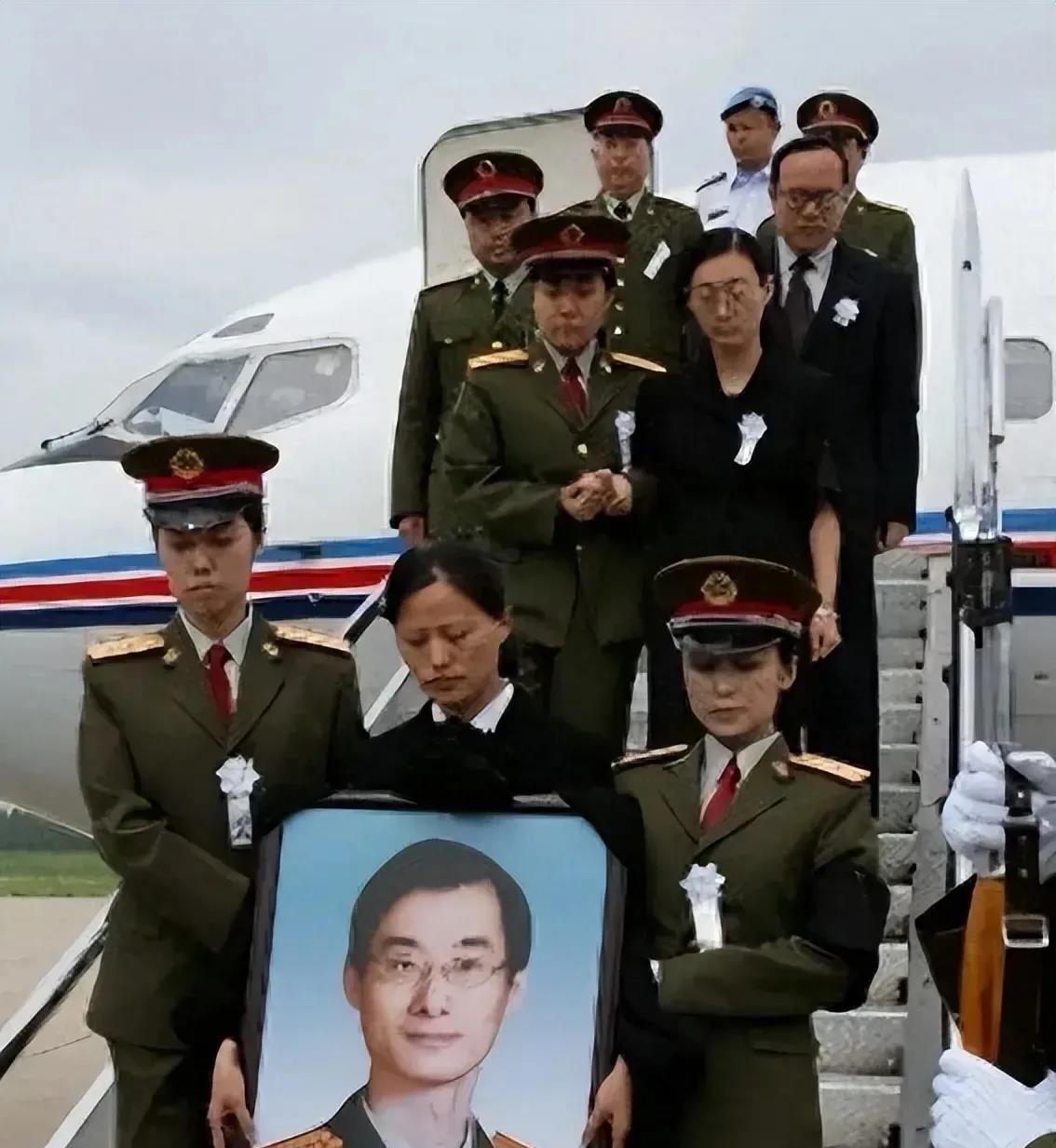 突发事件！以色列竟然对我国驻黎巴嫩的维和总部发动了无情的炸弹袭击！这已经不是一次