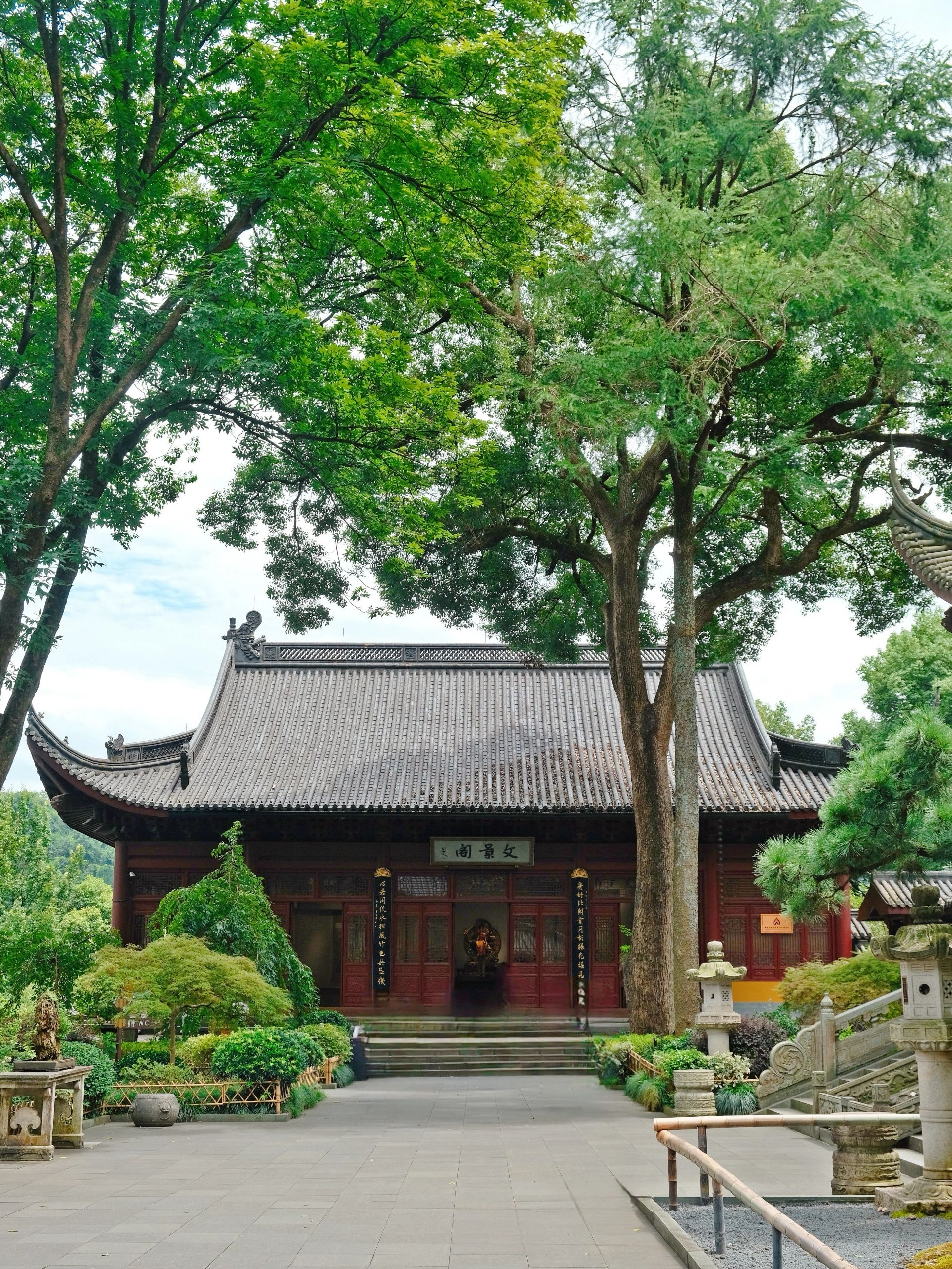 来杭州不能错过的宝藏寺庙，就在灵隐寺旁