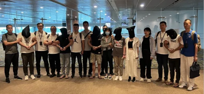 从缅甸赎回男子埋怨为何把我搞回来？
真是无语了。家里花大价钱将这名男子赎回来，确